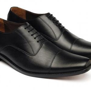 shoes black color